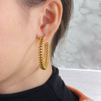[Cyra]  CLASH HOOP EARRINGS