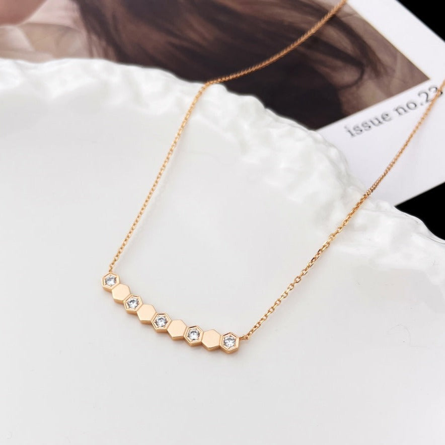 [Cyra]  BEE MY LOVE DIAMOND NECKLACE