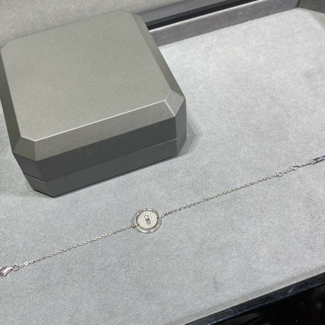 [Cyra]   MOVE DIAMOND PAVED BRACELET