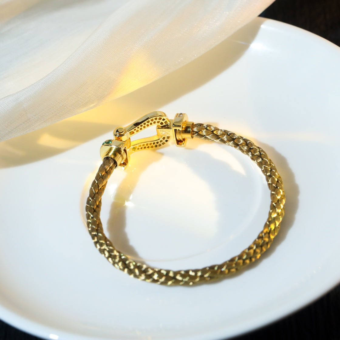 [Cyra]  FORCE 10 GOLD GREEN DIAMOND PAVED
