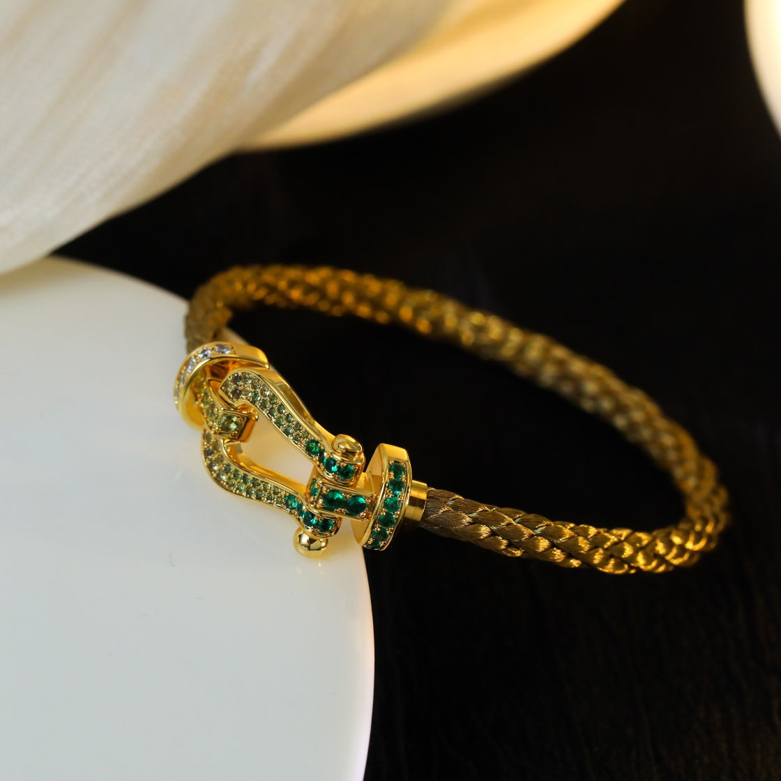 [Cyra]  FORCE 10 GOLD GREEN DIAMOND PAVED