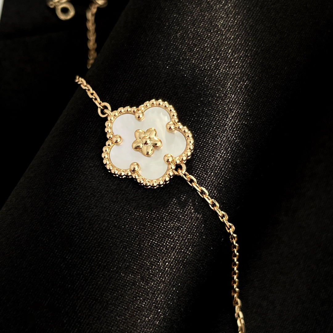 [Cyra]  LUCKY SPRING ROSE GOLD MOP BRACELET