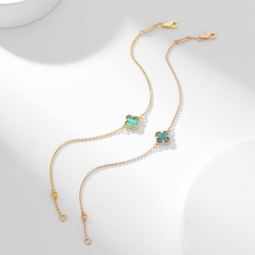 [Cyra]  CLOVER BRACELET MALACHITE 1 MOTIF