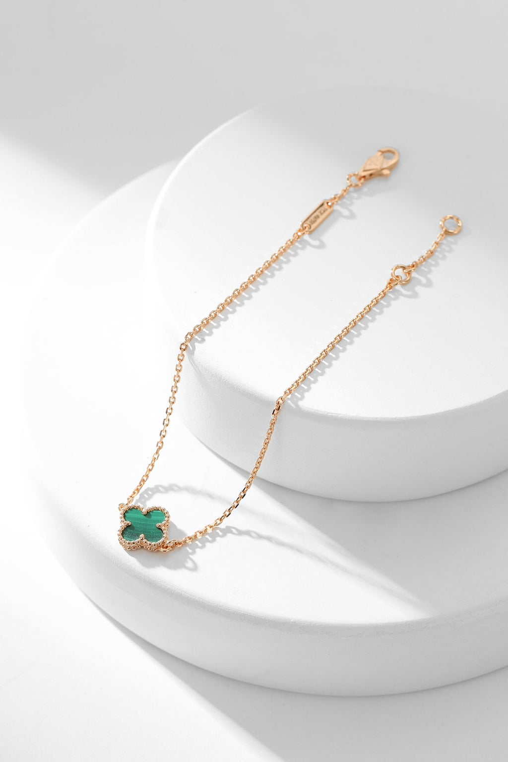 [Cyra]  CLOVER BRACELET MALACHITE 1 MOTIF