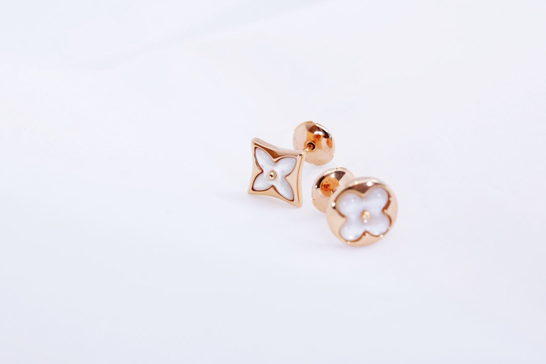 [Cyra]  STAR AND SUN PINK GOLD MOP STUD EARRINGS