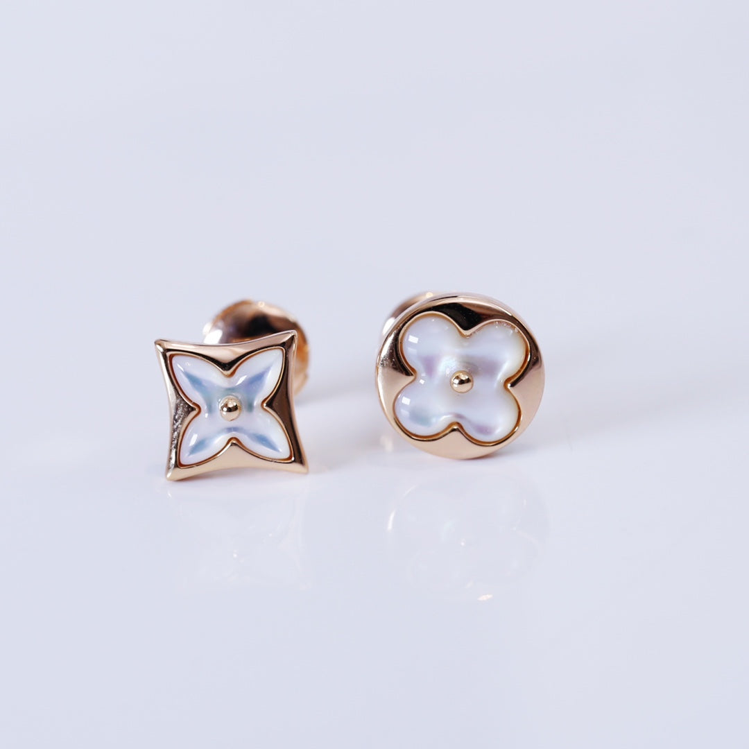 [Cyra]  STAR AND SUN PINK GOLD MOP STUD EARRINGS