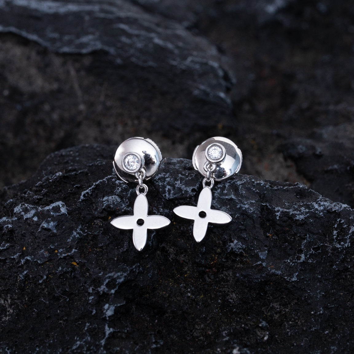 [Cyra]  VIDYLLE SILVER DIAMOND MINI DROP EARRINGS