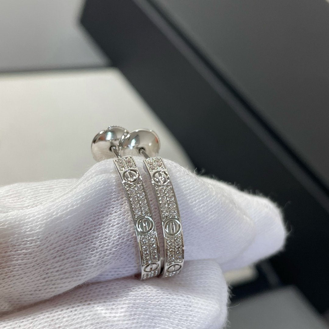 [Cyra]  LOVE DIAMOND SILVER HOOP EARRINGS