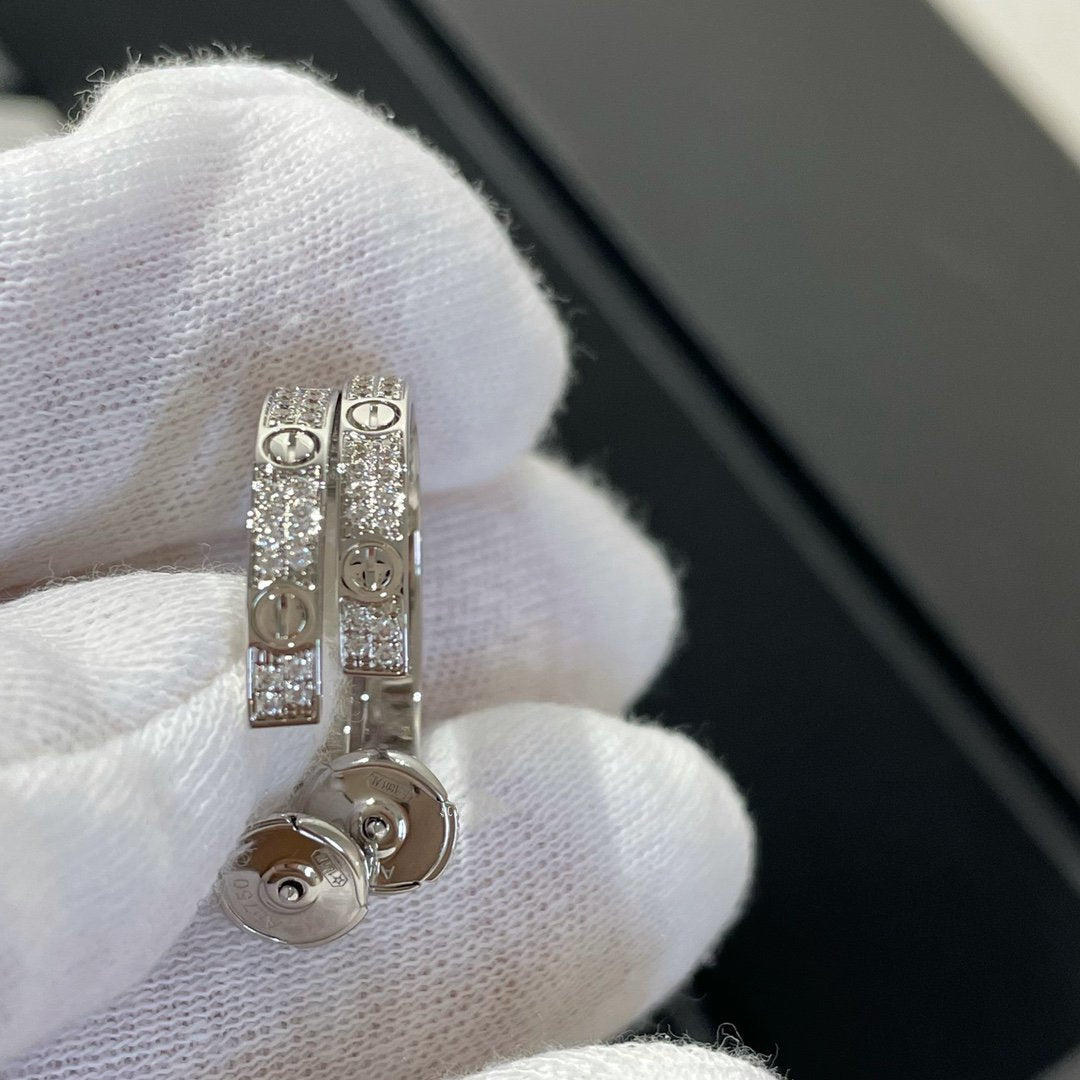 [Cyra]  LOVE DIAMOND SILVER HOOP EARRINGS
