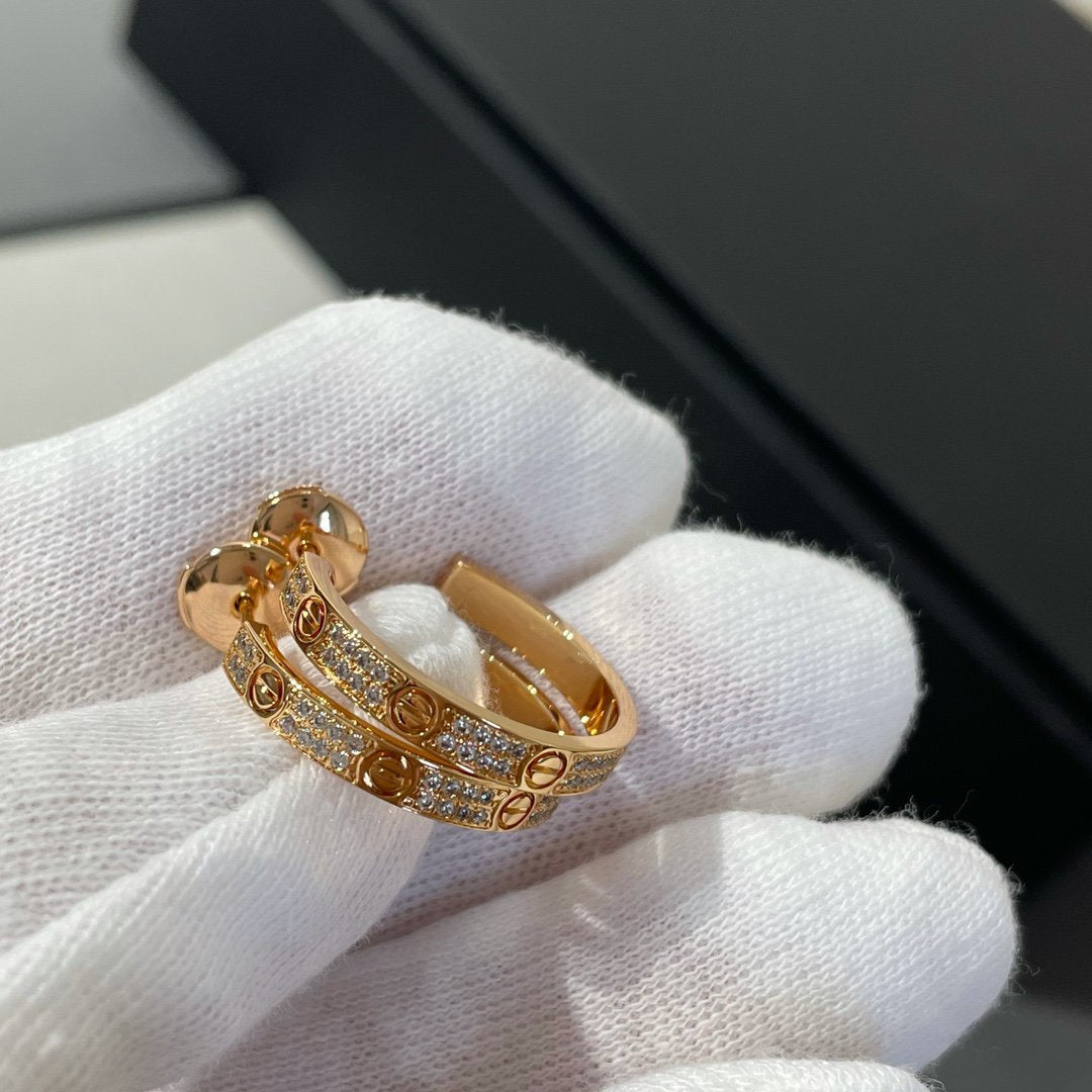 [Cyra]  LOVE DIAMOND PINK GOLD HOOP EARRINGS