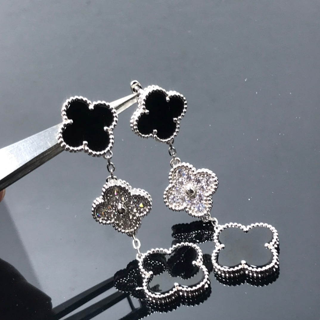 [Cyra]  CLOVER 3 MOTIF DIAMOND ONYX SILVER EARRINGS