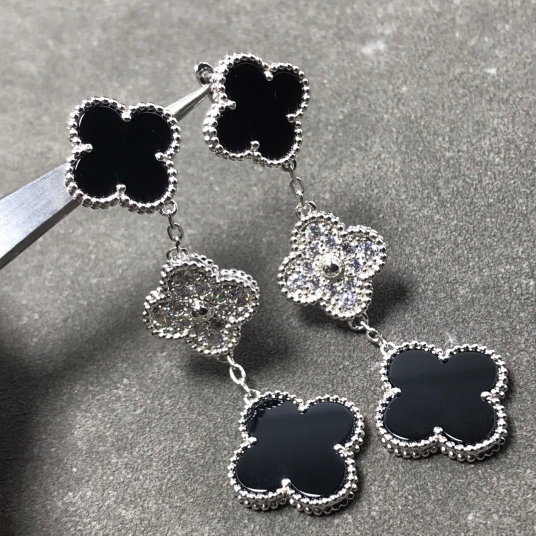 [Cyra]  CLOVER 3 MOTIF DIAMOND ONYX SILVER EARRINGS