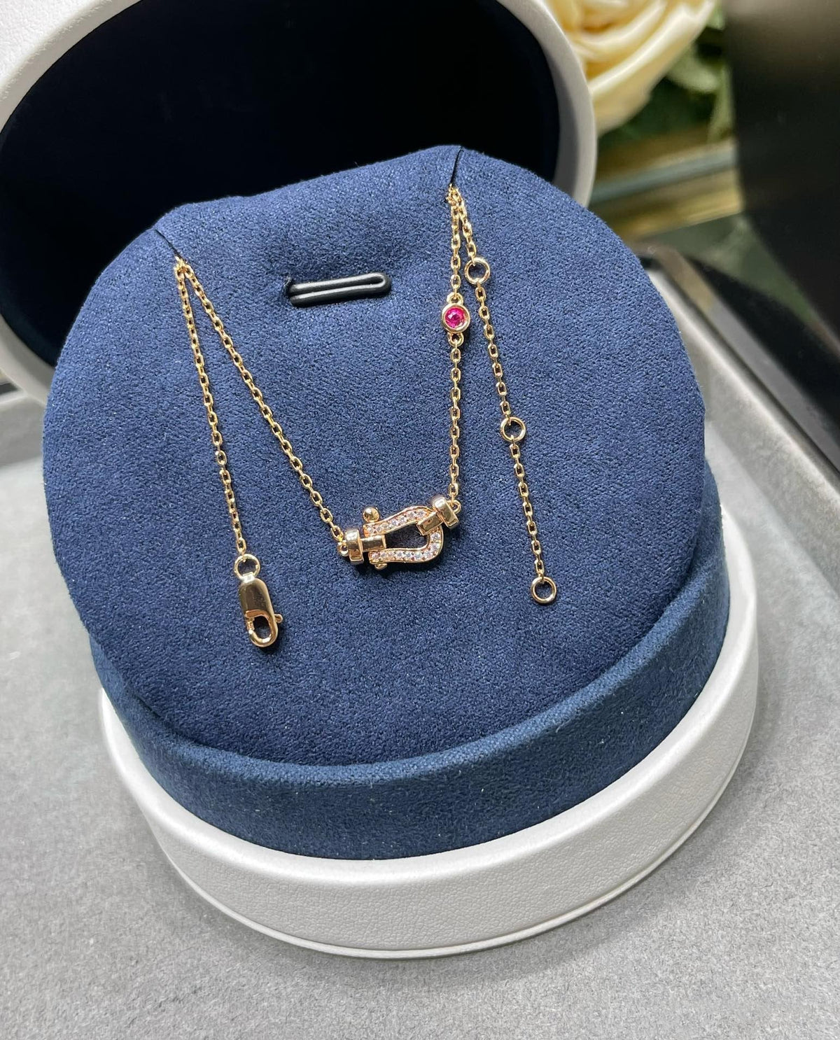 [Cyra]  FORCE 10 DIAMOND PINK GOLD NECKLACE