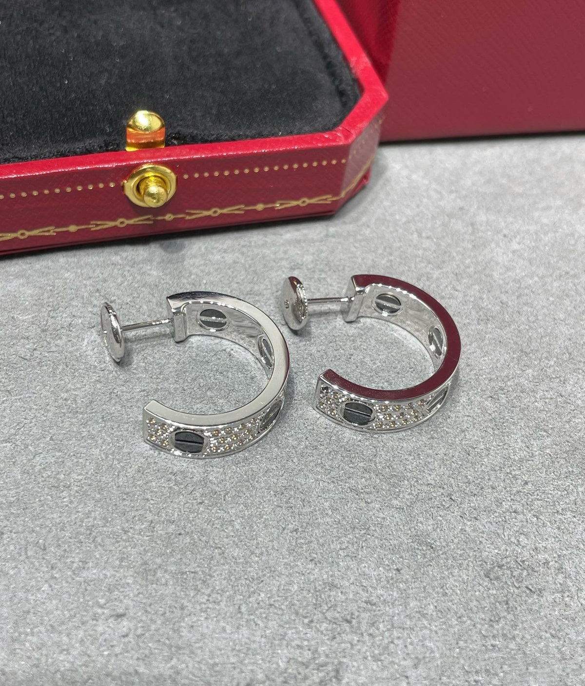 [Cyra] ラブ・セラミック・ダイヤモンド・パヴェ・シルバーピアス