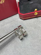 [Cyra]  LOVE 5.5MM 1 DIAMOND EARRINGS