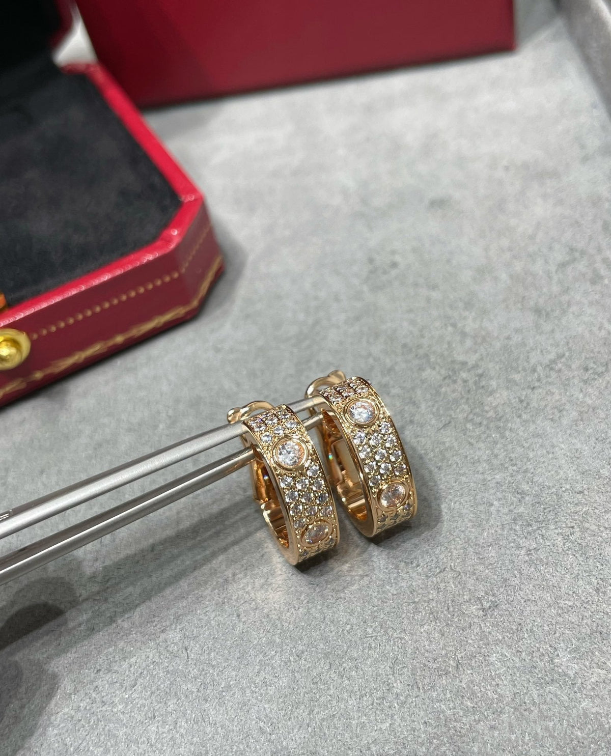 [Cyra]  LOVE 5.5MM DIAMOND PAVED EARRINGS