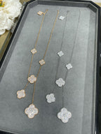 [Cyra]  CLOVER 6 MOTIF DIAMOND PAVED NECKLACE