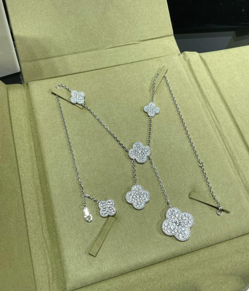 [Cyra]  CLOVER 6 MOTIF DIAMOND PAVED NECKLACE
