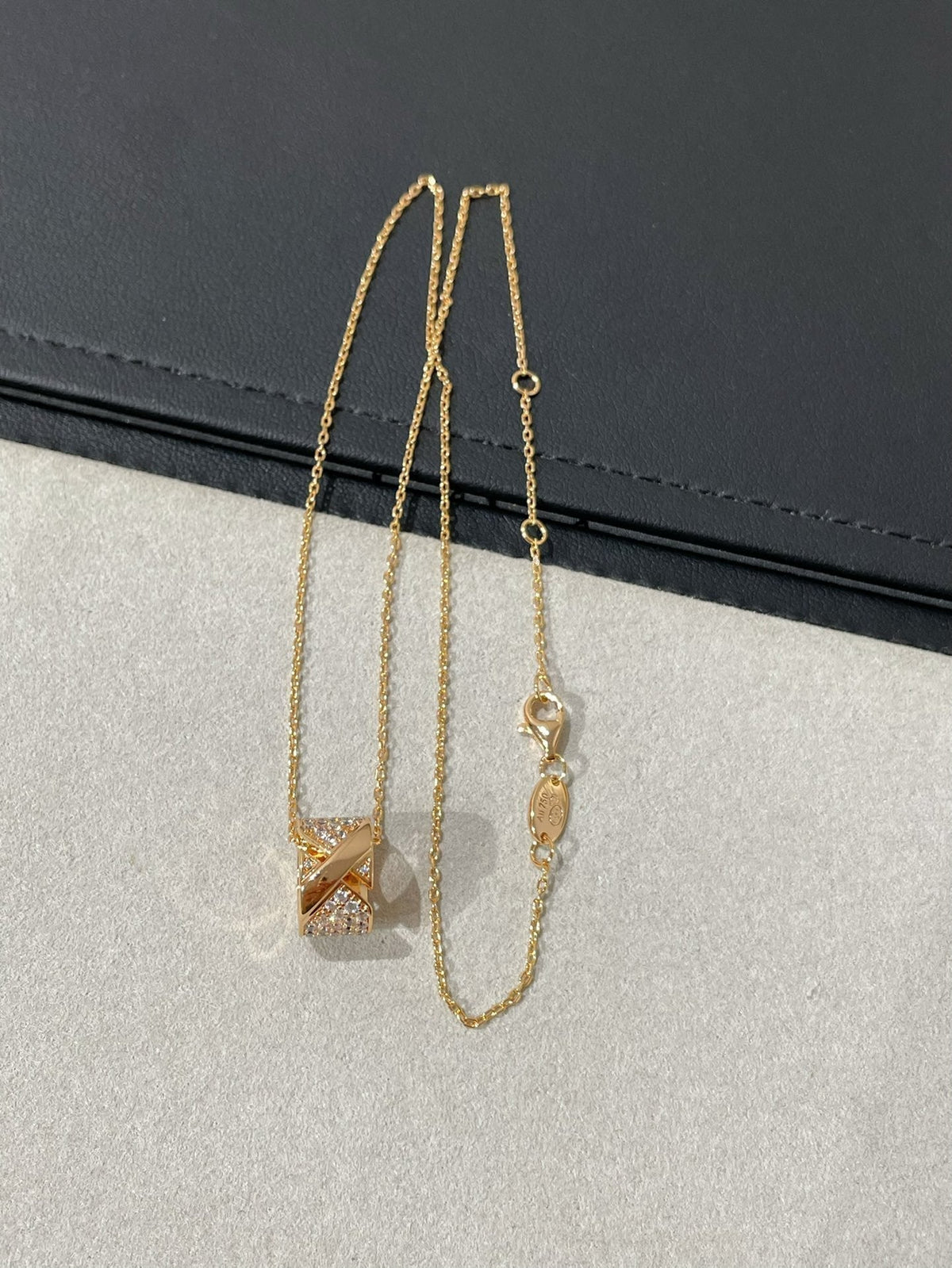 [Cyra]  LIENS EVIDENCE DIAMOND PAVED NECKLACE
