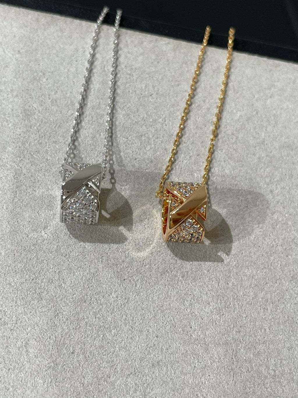 [Cyra]  LIENS EVIDENCE DIAMOND PAVED NECKLACE