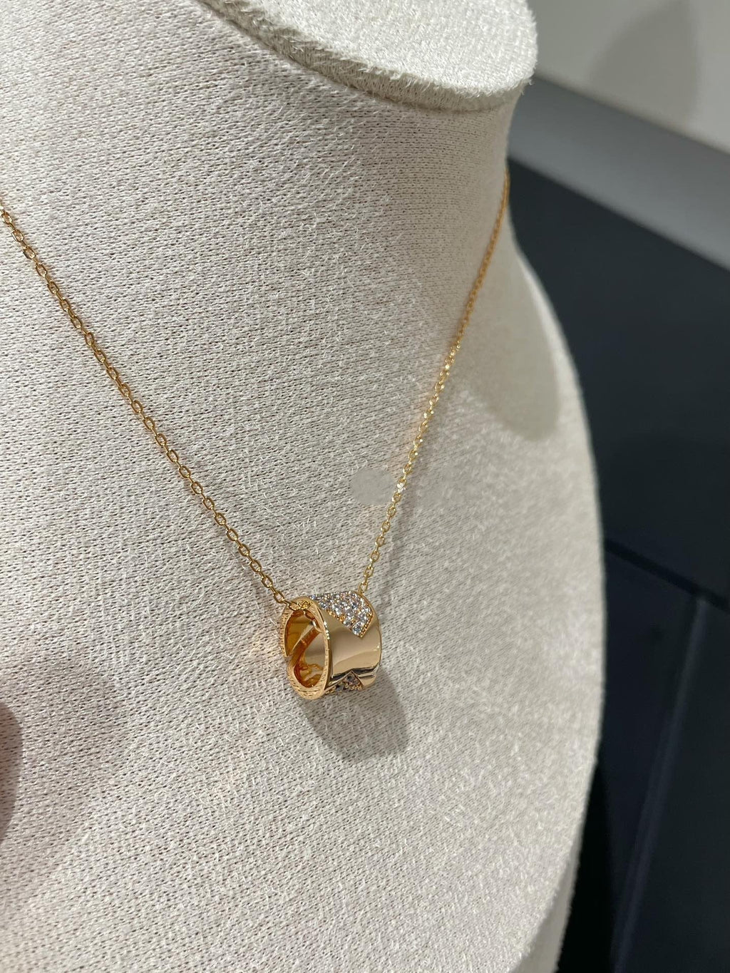 [Cyra]  LIENS EVIDENCE DIAMOND PAVED NECKLACE