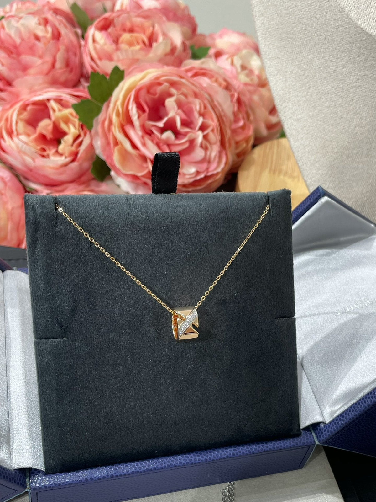 [Cyra]  LIENS EVIDENCE DIAMOND NECKLACE