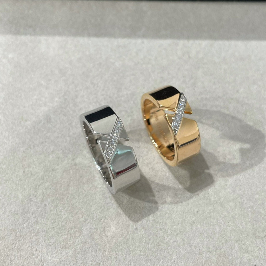 [Cyra]  LIENS EVIDENCE DIAMANTRING