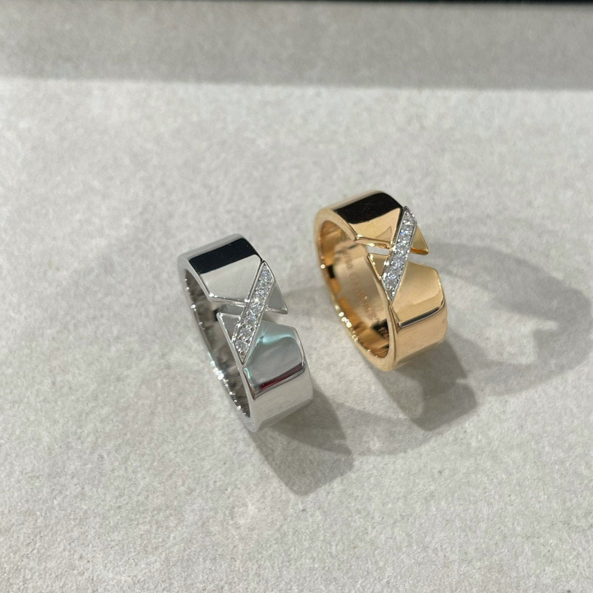 [Cyra]  LIENS EVIDENCE DIAOMOND RING
