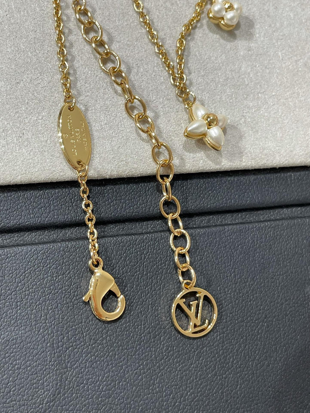 [Cyra]  FLOWERGRAM GOLD MOP DOUBLE ROW NECKLACE