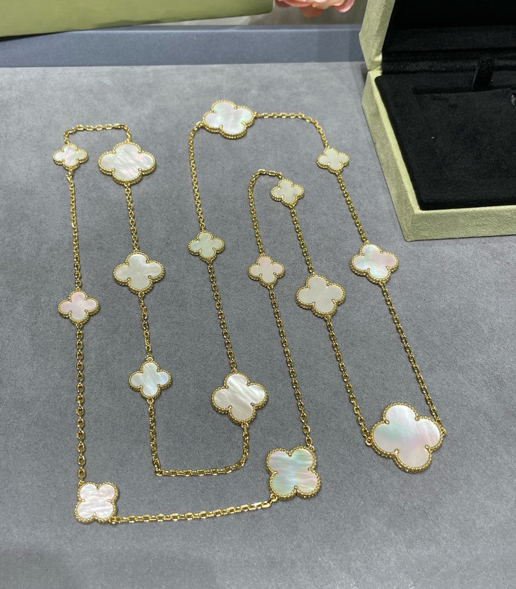 [Cyra]  CLOVER 16 MOTIF WHITE MOP GOLD NECKLACE