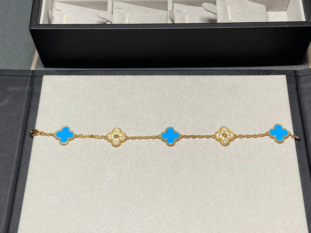 [Cyra] Neue CLOVER 5 MOTIF BLAUER ACHAT ARMBAND-KOLLEKTION