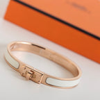 [Cyra]  HM KELLY WEISSES ARMBAND
