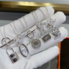 [Cyra]  CONSTANCE PEDANT SILVER NECKLACE