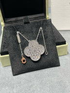 [Cyra]  CLOVER 25MM LARGE PENDANT DIAMOND PAVED SILVER NECKLACE