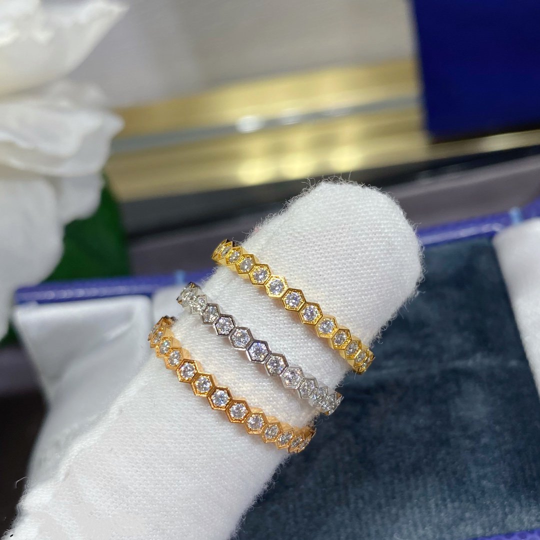 [Cyra]  BEE LOVE DIAMOND PAVED SMALL RING
