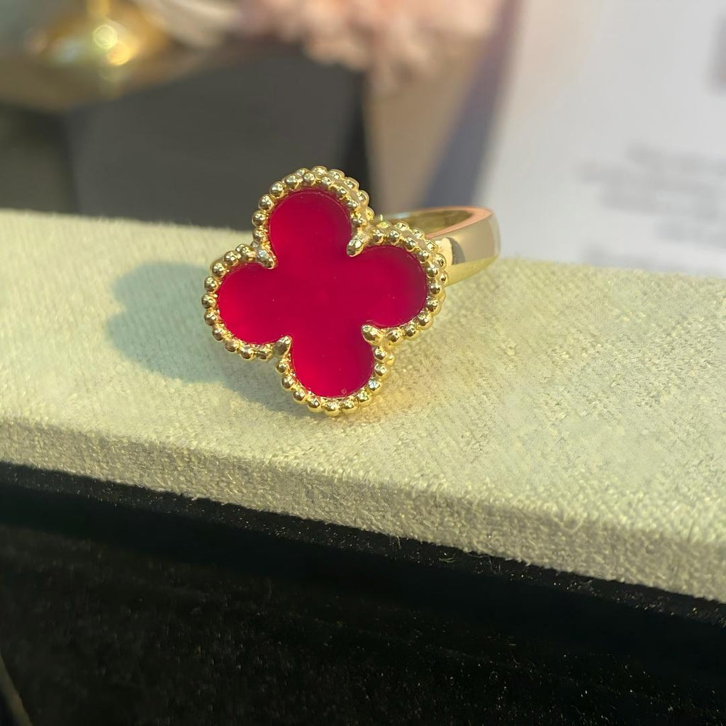 [Cyra] NEW CLOVER PINK ENAMEL RINGS