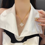 [Cyra]  CLOVER 25MM MOP LARGE PENDANT NECKLACE