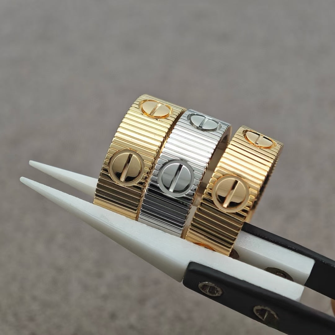 [Cyra]  NEUES MODELL LOVE RING 6,5 MM