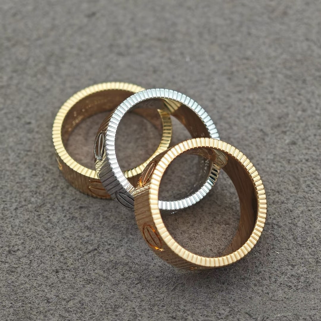 [Cyra]  NEUES MODELL LOVE RING 6,5 MM
