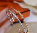 [Cyra] DIAMANTBESETZTES ARMBAND DREIFARBIG