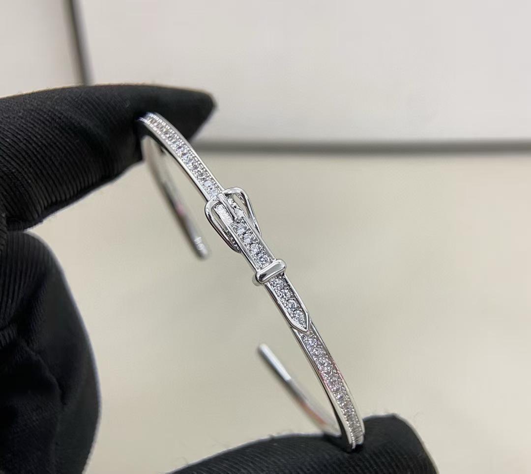 [Cyra]  DIAMOND-ENCRUSTED BRACELET THREE COLORS