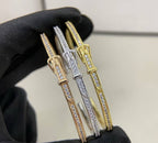 [Cyra] DIAMANTBESETZTES ARMBAND DREIFARBIG