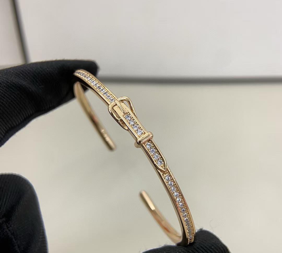 [Cyra]  DIAMOND-ENCRUSTED BRACELET THREE COLORS