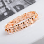 [Cyra]  CLOVER BRACELET 8MM DIAMONDS