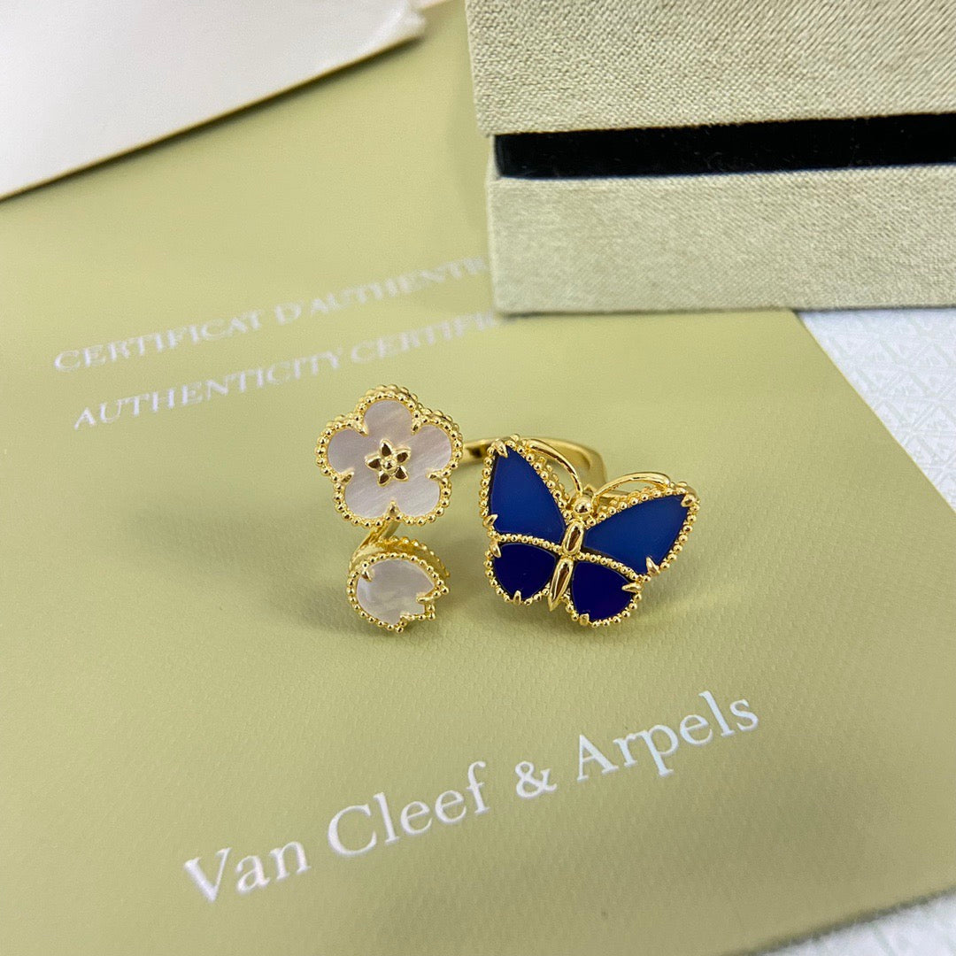 [Cyra]  2026 NEW MODEL SPRING LUCKY 3 MOTIF GOLD RING
