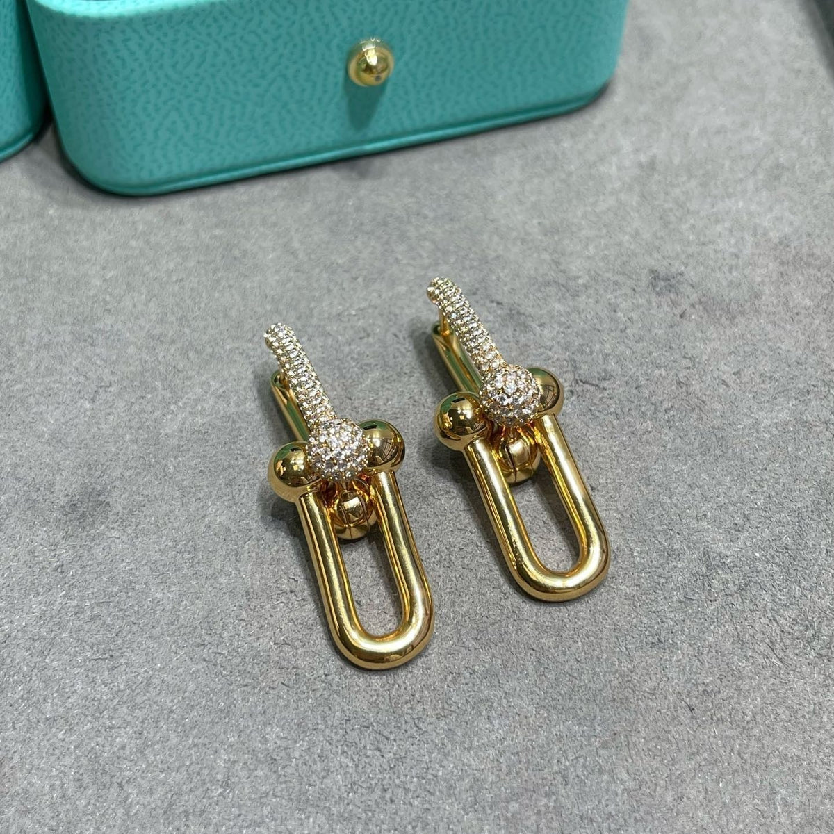 [Cyra]  TF U-shaped diamond earrings