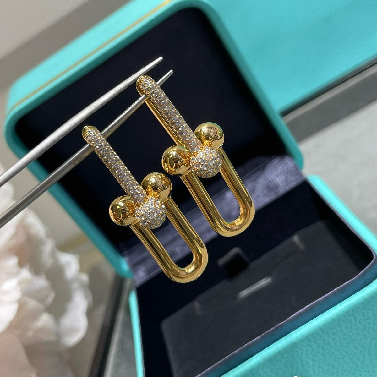 [Cyra]  TF U-shaped diamond earrings