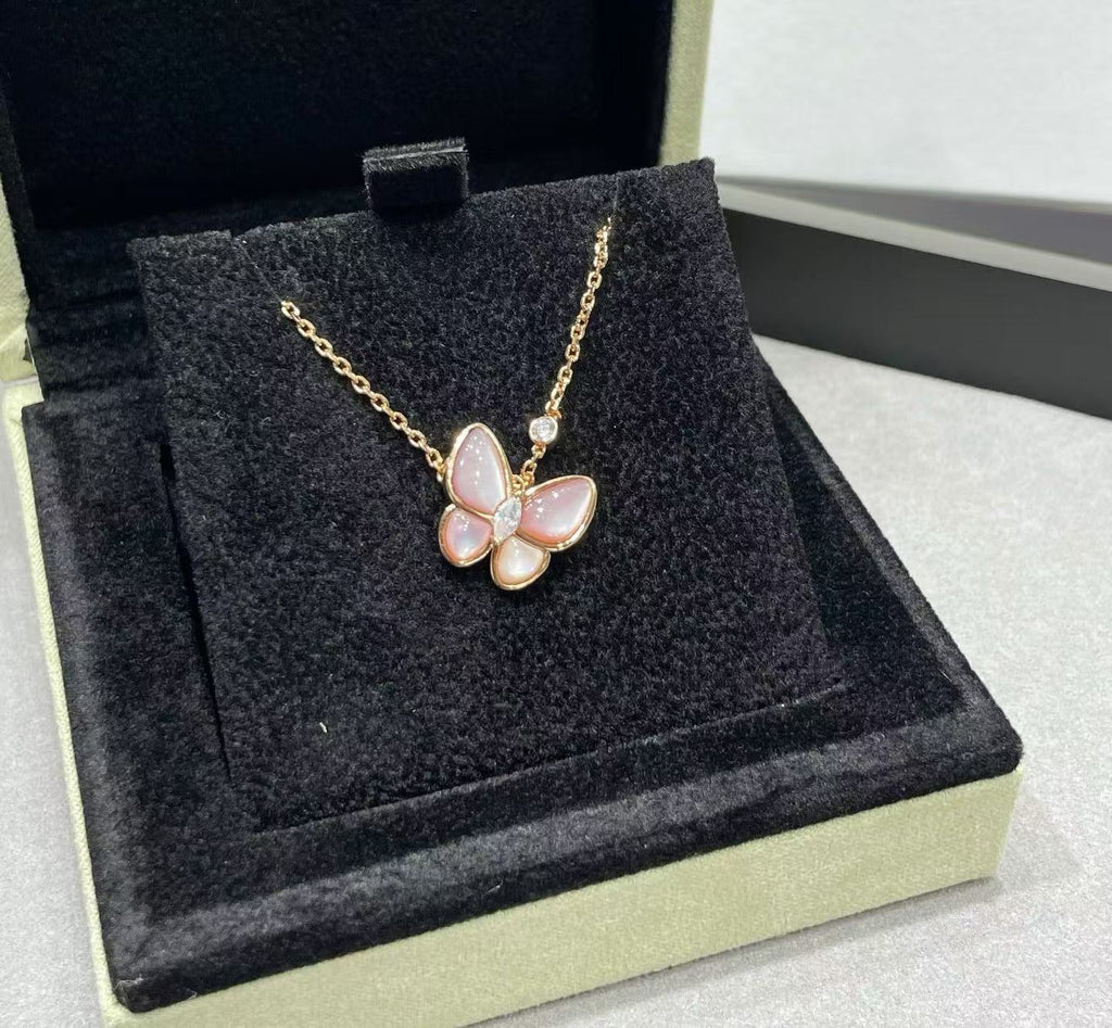 [Cyra]  BUTTERFLY PINK MOTHER-OF-PEARL DIAMOND NECKLACE