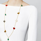 {
  "Cyra": "Lucky Alhambra lange Halskette - 12 Designs"
}