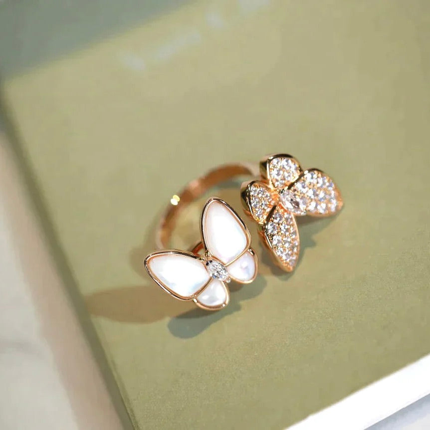 [Cyra]  TWIN BUTTERFLY DIAMOND MOP RING